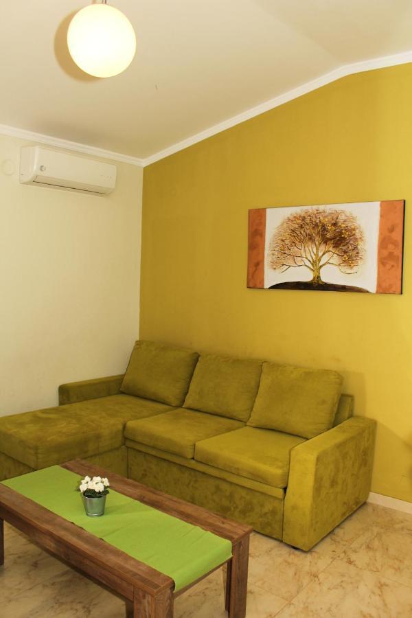 Elia Beach Modern Suites Флогіта Екстер'єр фото