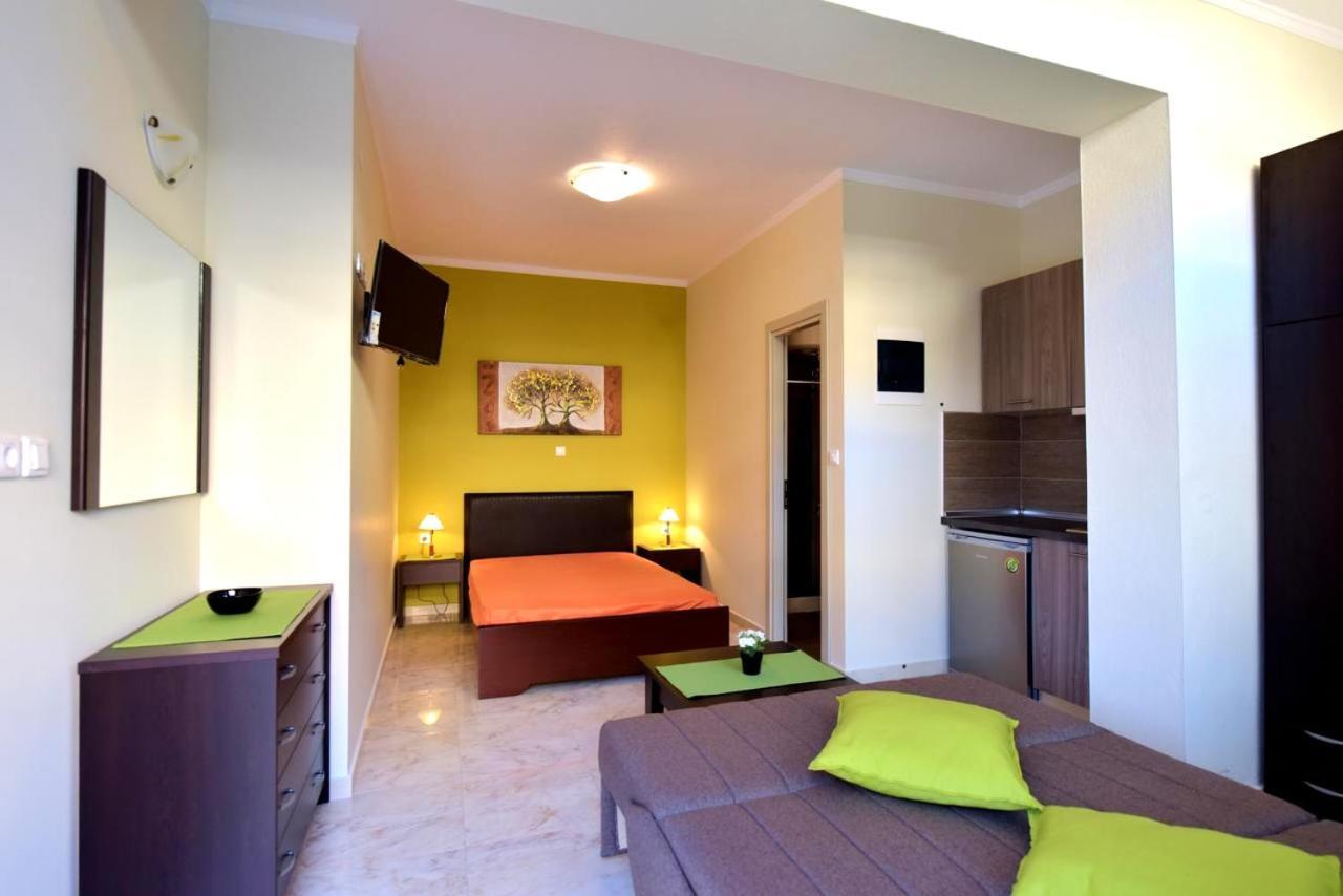 Elia Beach Modern Suites Флогіта Екстер'єр фото