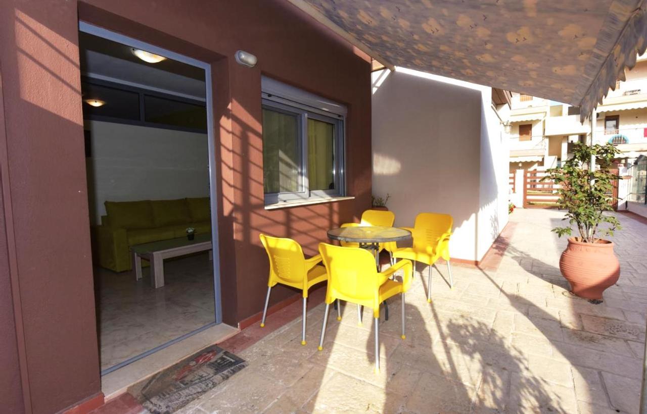 Elia Beach Modern Suites Флогіта Екстер'єр фото